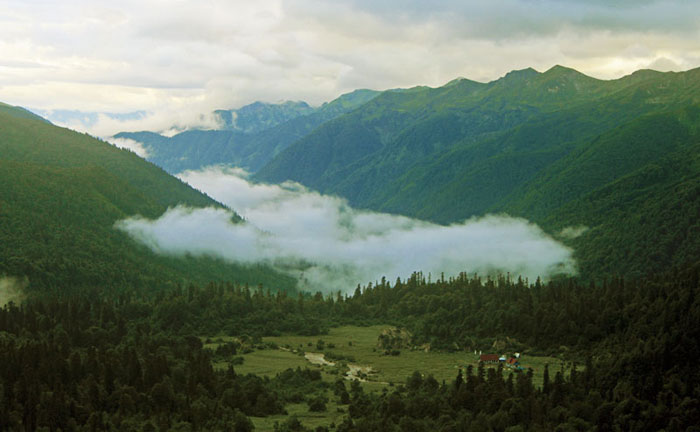 Панорама с Фишт-Оштенского перевала 