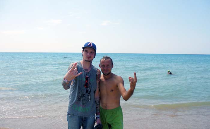 Тарас и Митяй на пляже Веселовки