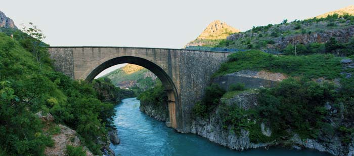Мост через реку Морача