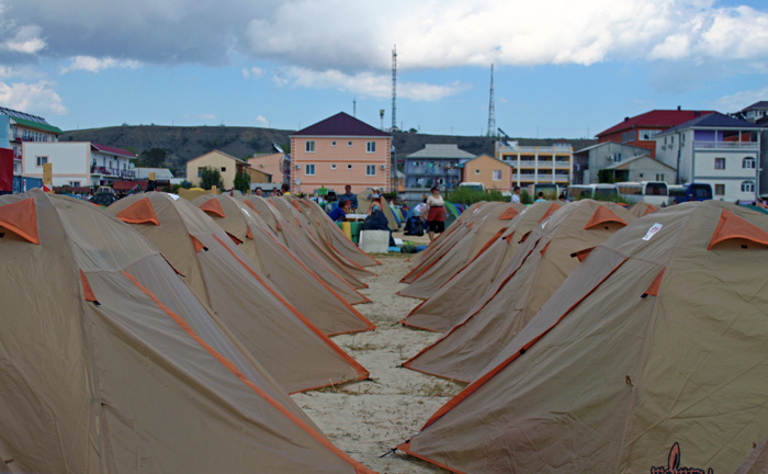 Палаточный городок на Соседнем мире 2013
