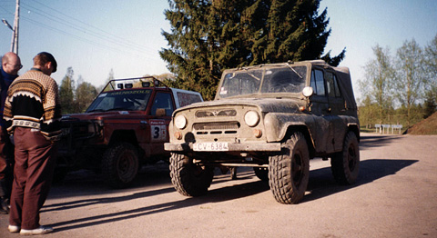 4x4-off-road-jeep-uaz